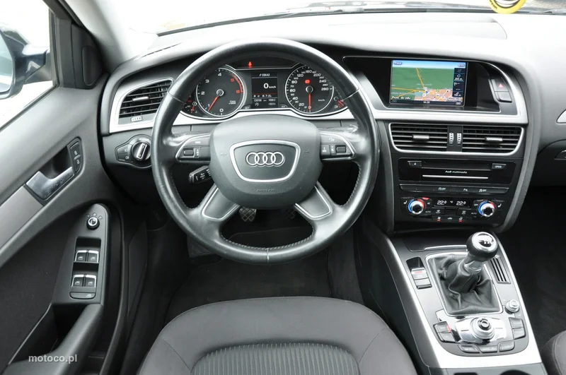 Audi A4 B8 23