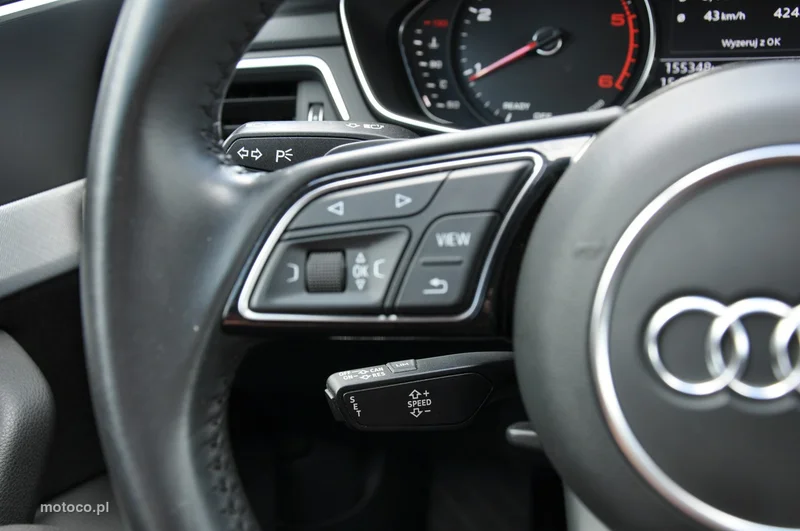 Audi A4 B9 16
