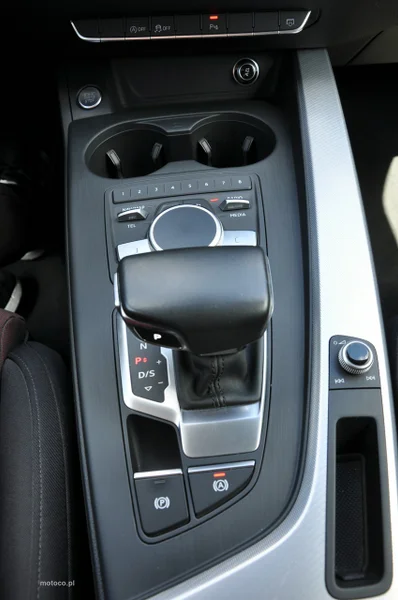 Audi A4 B9 21