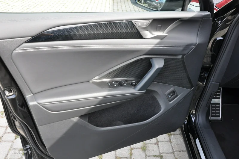 Volkswagen Tiguan III 11
