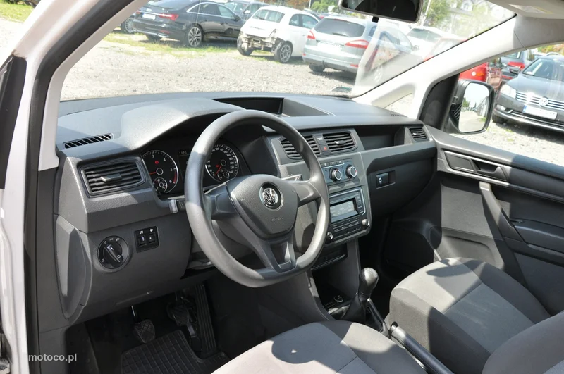 Volkswagen Caddy IV 10