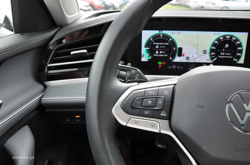 Volkswagen Passat Variant B9 11