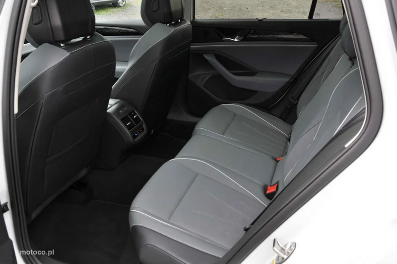 Volkswagen Passat Variant B9 33