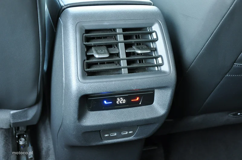 Volkswagen Tiguan III 36