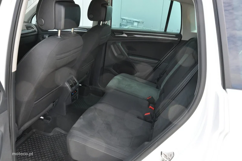 Volkswagen Tiguan AD 27
