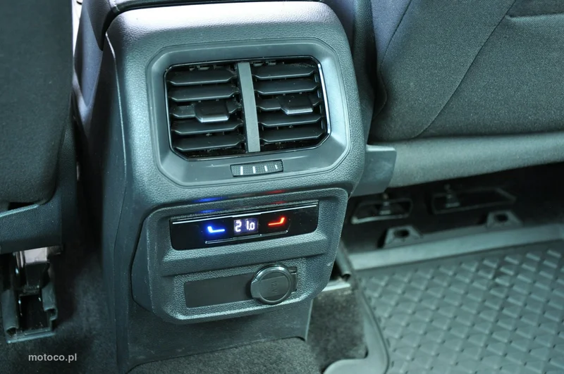 Volkswagen Tiguan AD 28
