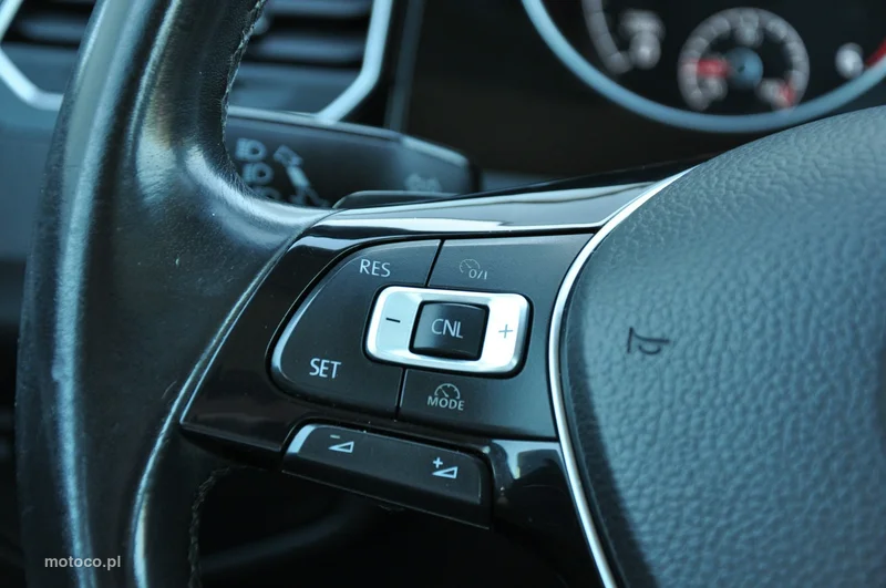 Volkswagen Golf Sportsvan VII 14