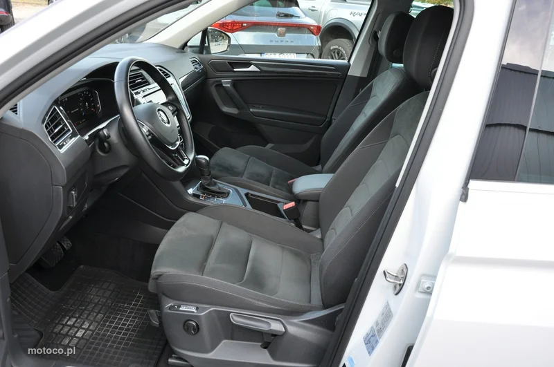 Volkswagen Tiguan AD 10