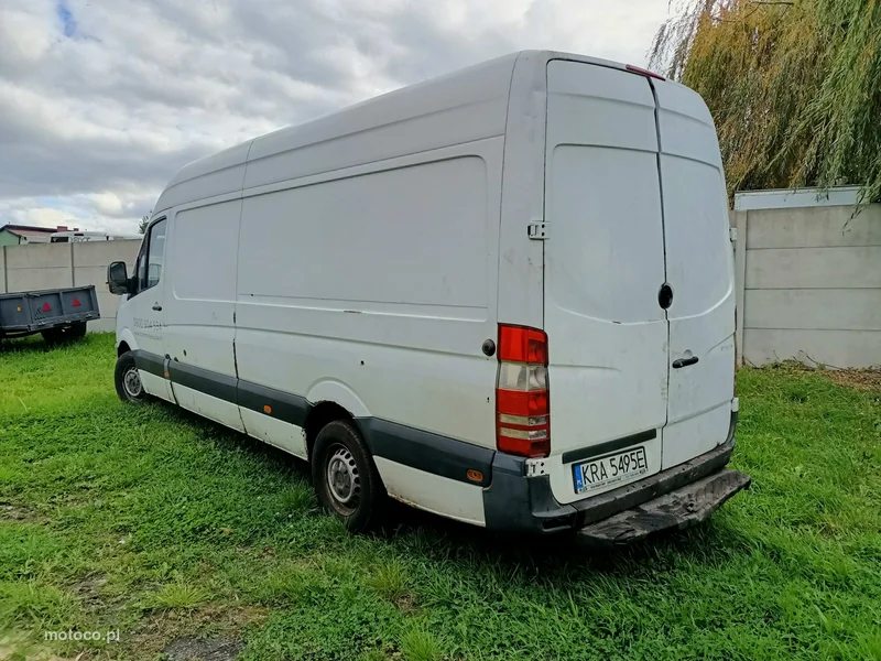 Mercedes-Benz Sprinter 4