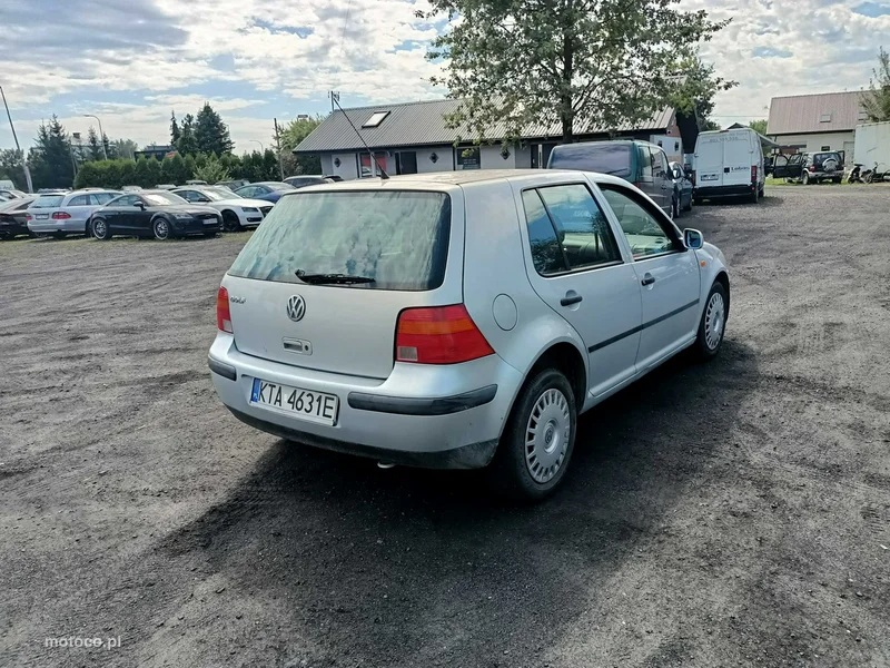 Volkswagen Golf IV 4