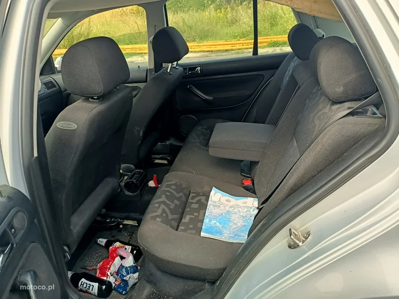 Volkswagen Golf IV 6