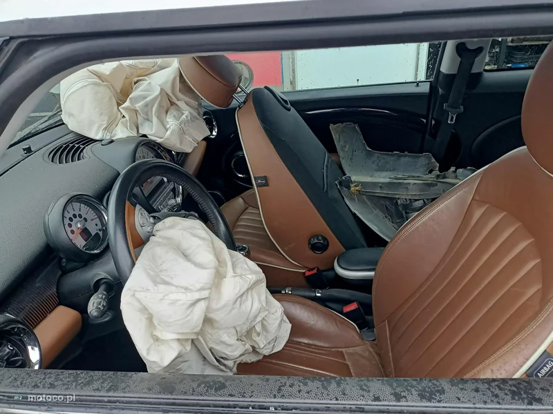 MINI Cooper 5