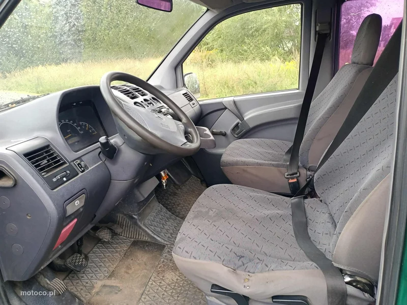 Mercedes-Benz Vito 5