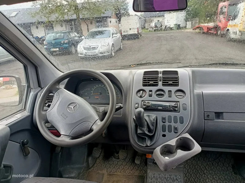 Mercedes-Benz Vito 7
