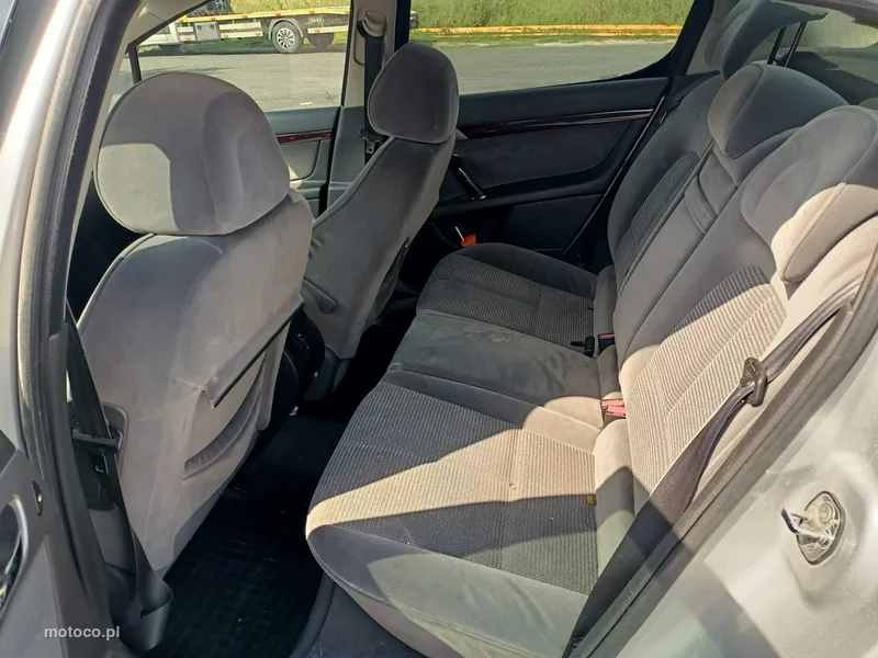 Peugeot 407 6