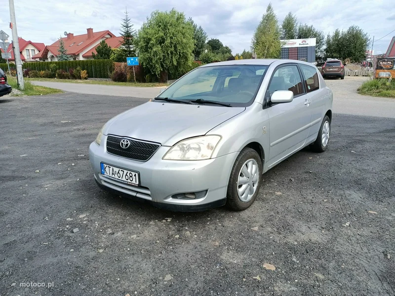 Toyota Corolla E120 2