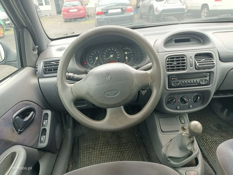 Renault Clio II 7
