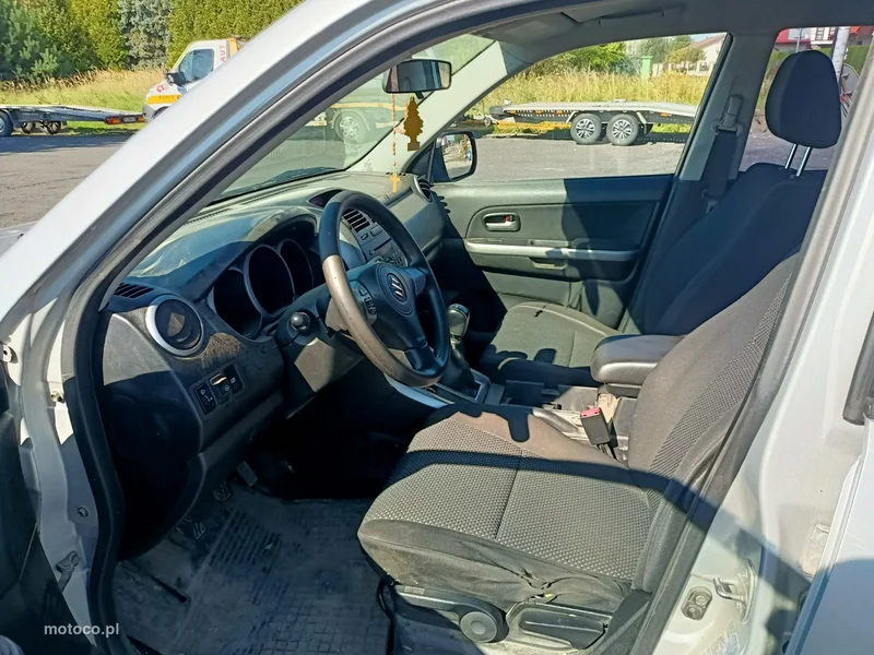 Suzuki Grand Vitara 5