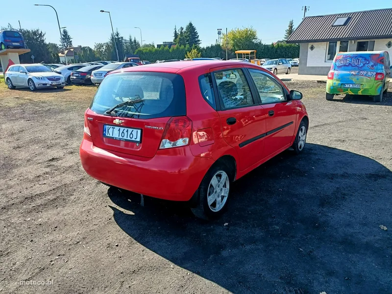 Chevrolet Aveo 4