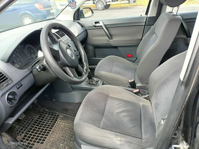 Volkswagen Polo IV 9N 5
