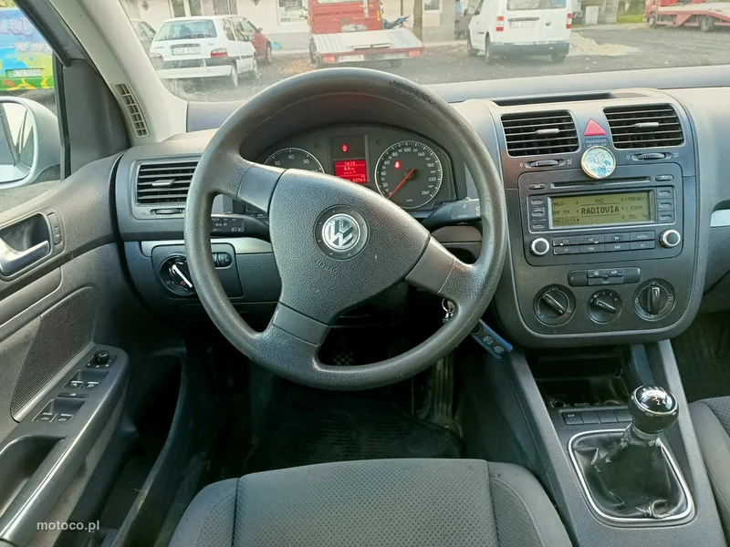 Volkswagen Golf V 7