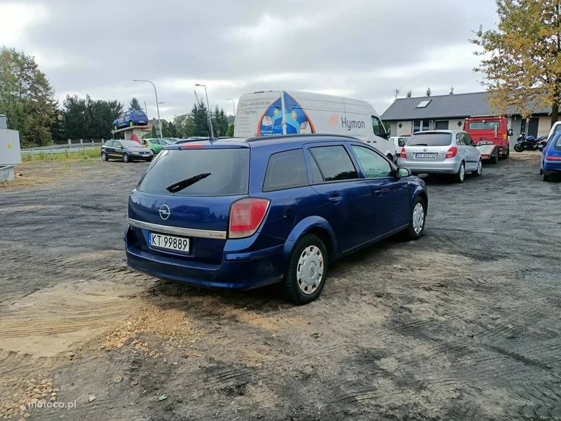 Opel Astra H 4