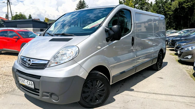 Opel Vivaro 2