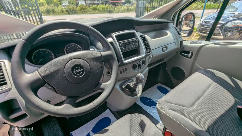 Opel Vivaro 17