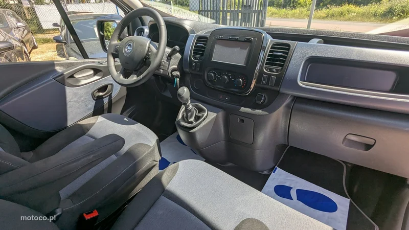 Opel Vivaro 17