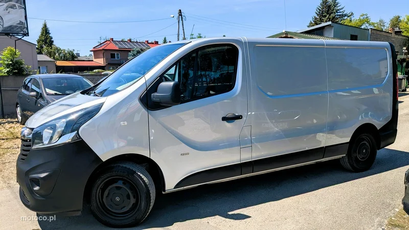 Opel Vivaro 4