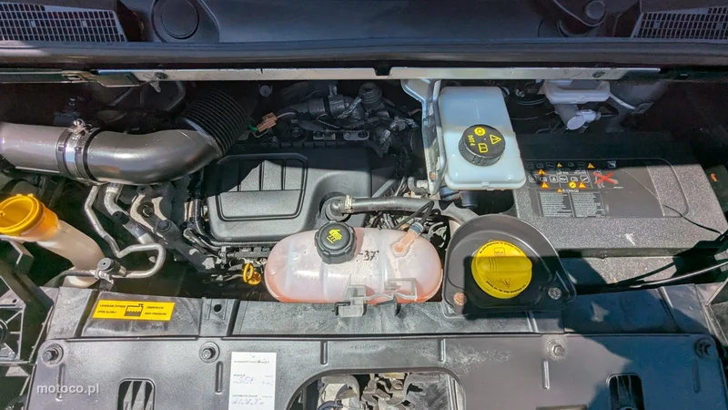 Opel Vivaro 32
