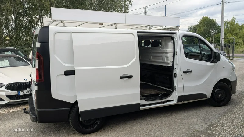 Renault Trafic 14