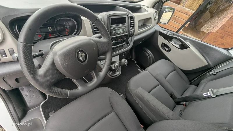 Renault Trafic 17