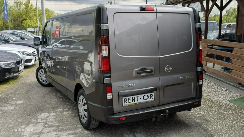 Opel Vivaro 8