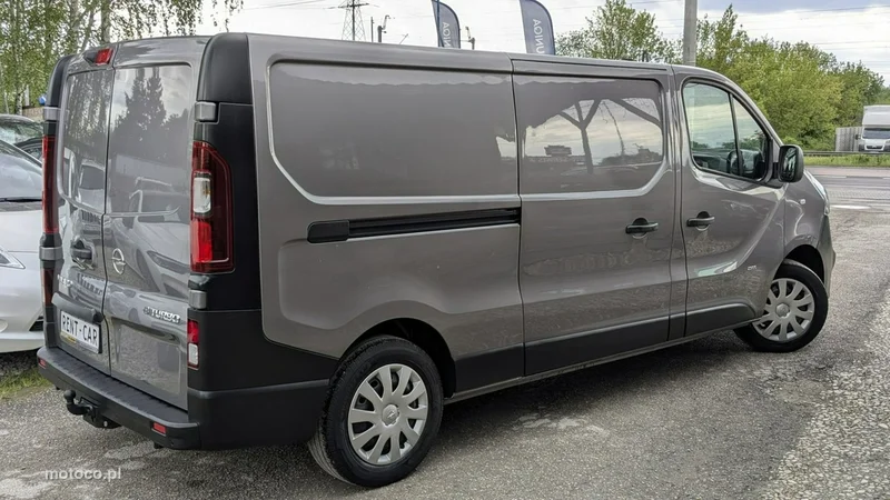 Opel Vivaro 12