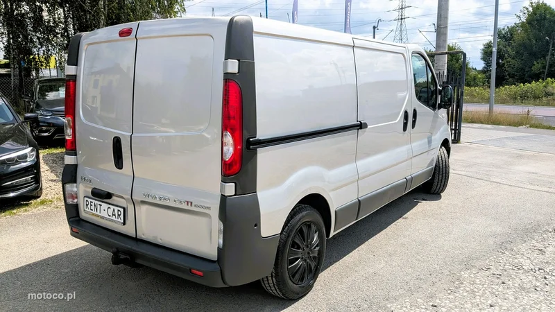 Opel Vivaro 9