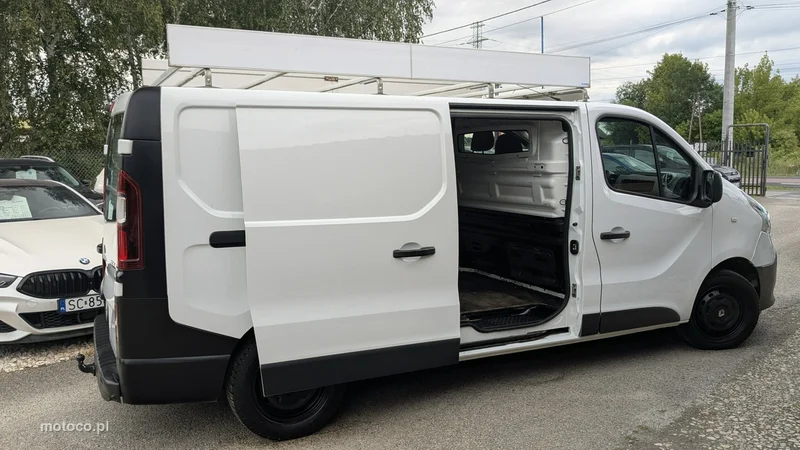 Renault Trafic 14