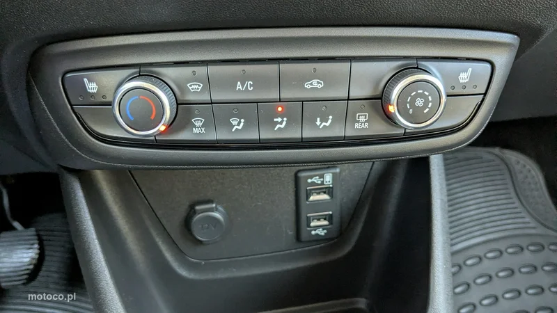 Opel Crossland X 31