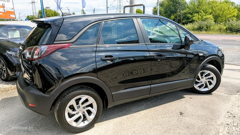 Opel Crossland X 10