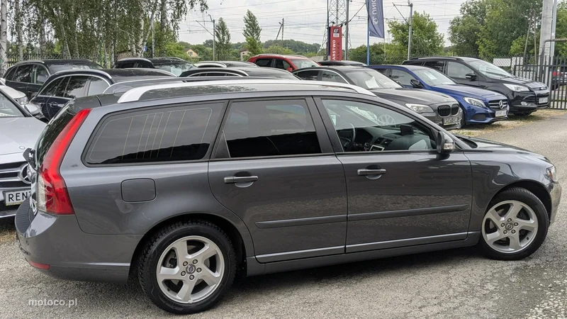 Volvo V50 13