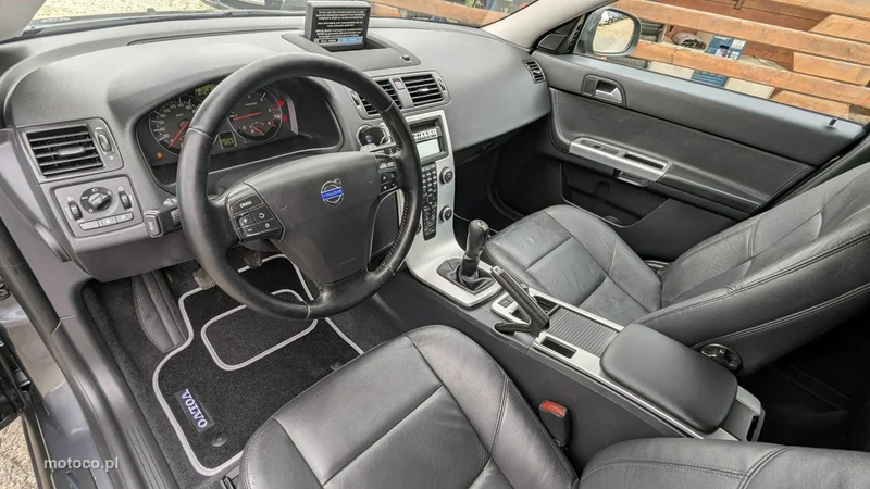 Volvo V50 15
