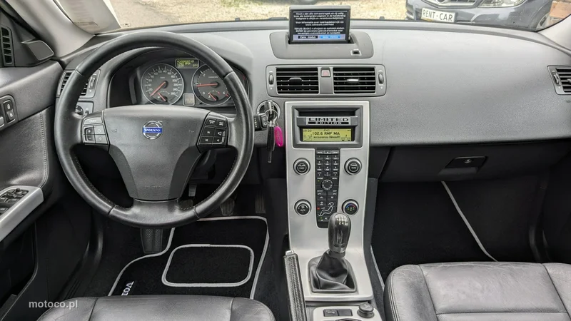 Volvo V50 25