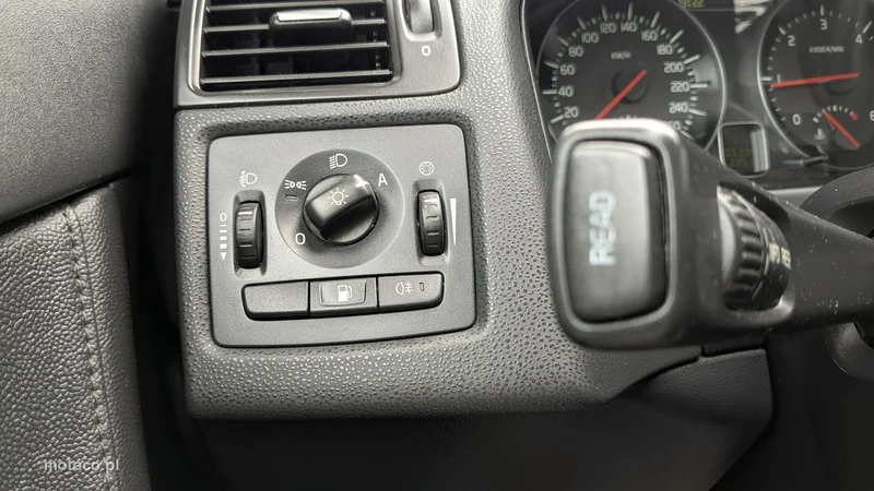Volvo V50 30