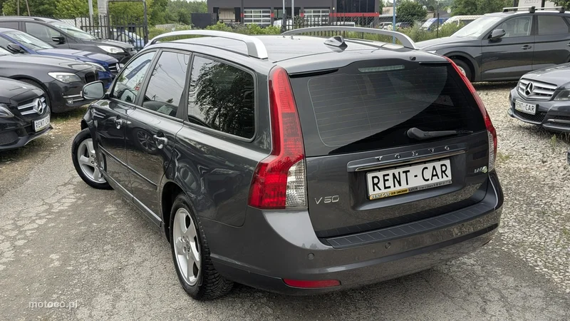 Volvo V50 9