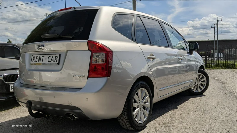 Kia Carens 12