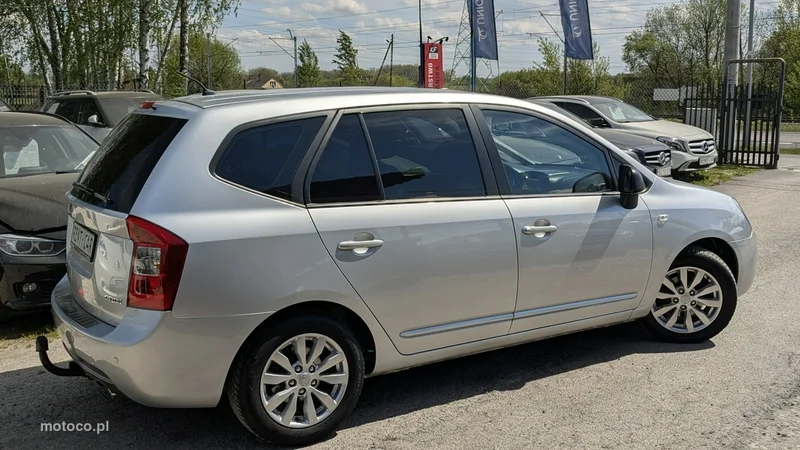 Kia Carens 13