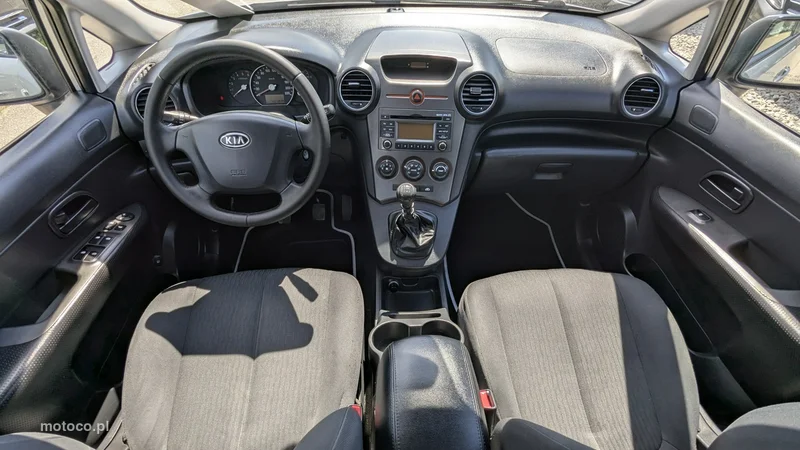 Kia Carens 24