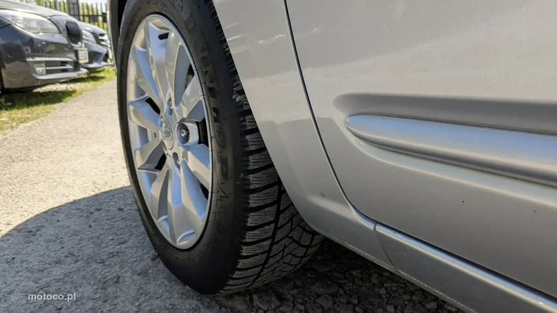 Kia Carens 35