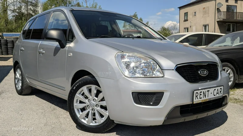 Kia Carens 5