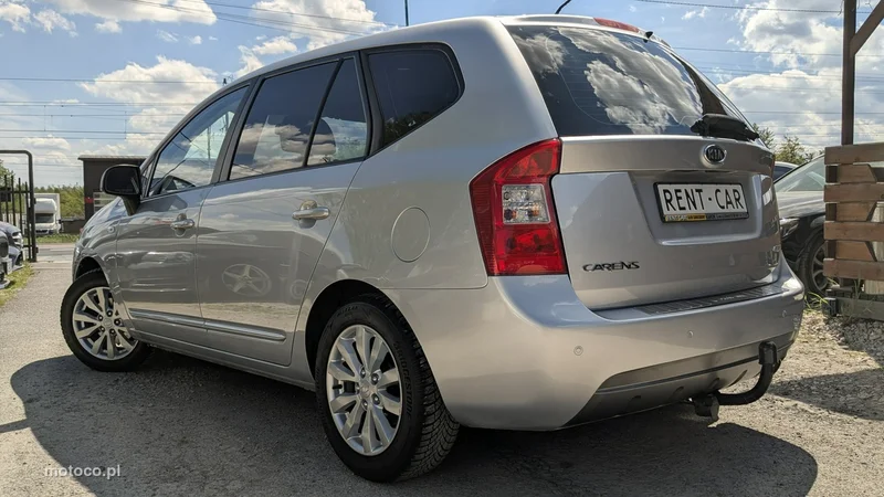Kia Carens 10